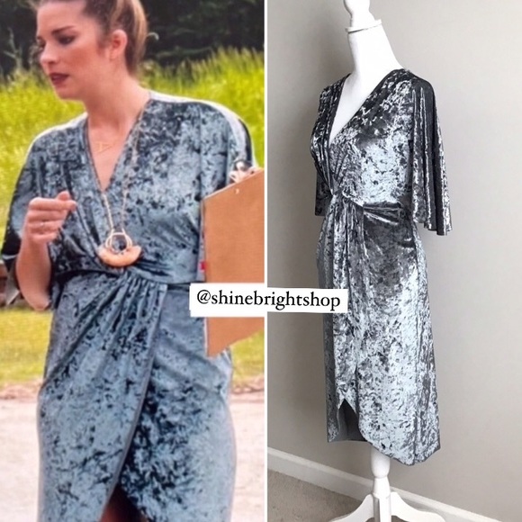 Velvet Crossover Dress ASO Alexis Rose in Schitt’s Creek - Picture 6 of 16